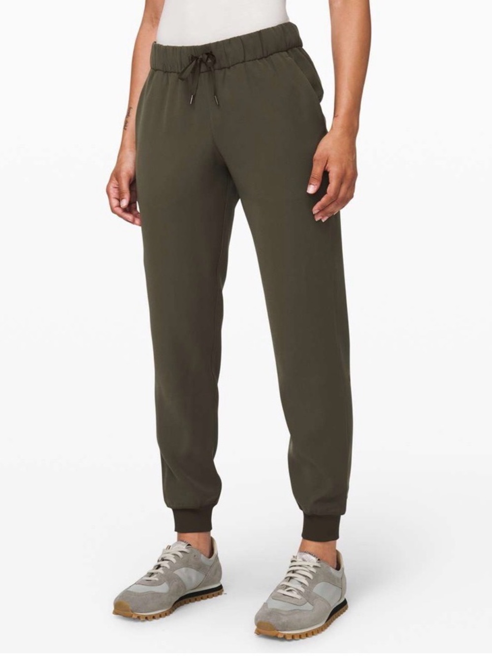 Lululemon On The Fly Jogger Woven Pants Size 12 Green Olive Travel Casual